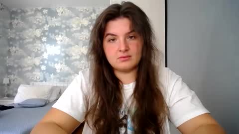 Elanis online show from 04.09.26