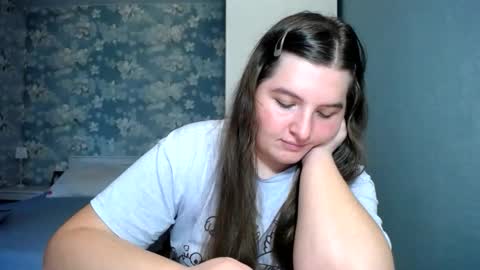 Elanis online show from 04.25.26