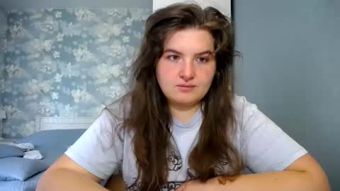 Snapshot of elanis_blair chatting on 05.24.26 Elanis online show from 05.24.26