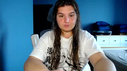 Snapshot of elanis_blair chatting on 07.20.26 Elanis online show from 07.20.26