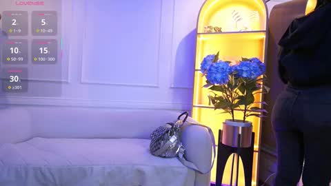 Elasummeer online show from 09.12.25