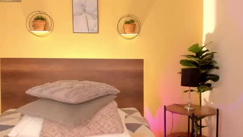 Ela online show from 10.20.25