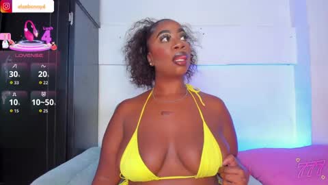 Snapshot of elawalker1 chatting on 05.17.26 Ela online show from 05.17.26