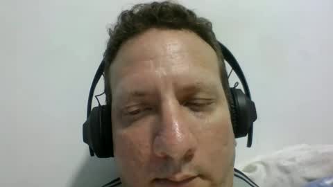 Snapshot of elcamello6 chatting on 09.11.25 elcamello6 online show from 09.11.25