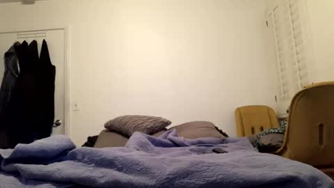 Snapshot of elckdog chatting on 10.27.25 elckdog online show from 10.27.25