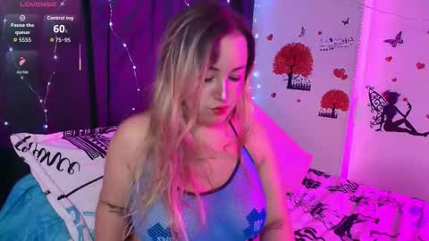 Snapshot of electra_queen1 chatting on 09.15.25  Electra  online show from 09.15.25