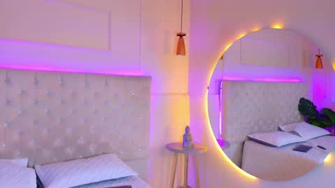 ELECTRA  online show from 10.31.25