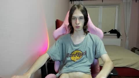 eleganc3 online show from 10.25.25