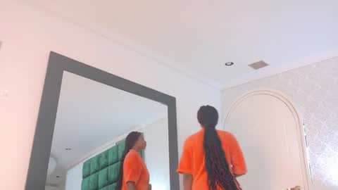 Snapshot of elektradoll1 chatting on 05.13.26 elektradoll1 online show from 05.13.26