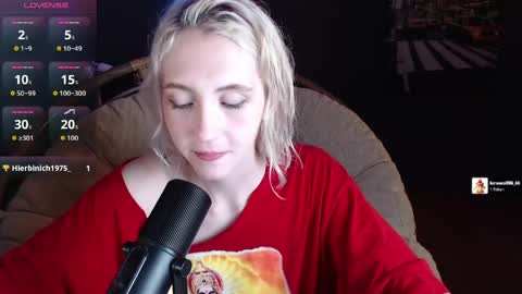 Snapshot of elen__moore chatting on 05.09.26 Elen online show from 05.09.26