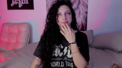 Elena  online show from 02.13.25