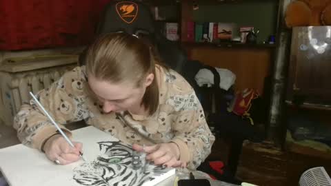 Snapshot of elena_maeer chatting on 12.04.24 Elena online show from 12.04.24