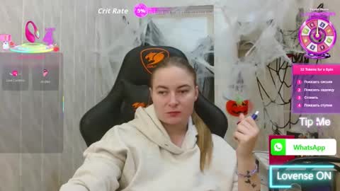 Snapshot of elena_maeer chatting on 10.22.25 Elena online show from 10.22.25