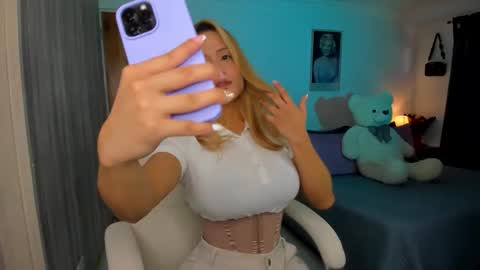 Elena online show from 01.17.26