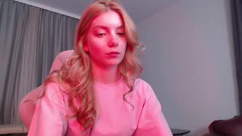 Snapshot of elena_vysotskaya chatting on 04.24.26 Elena online show from 04.24.26