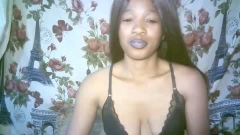 Snapshot of elenah0123 chatting on 04.27.26 elenah013 online show from 04.27.26