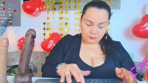 elenna_boobs_ online show from 09.12.25