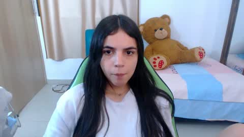 agnes online show from 03.10.25