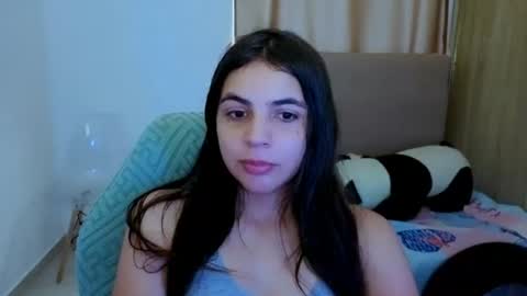 Snapshot of elenna_hotx chatting on 06.21.26 agnes online show from 06.21.26