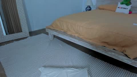 Eleonora online show from 01.05.25