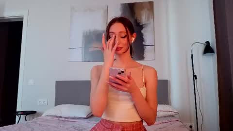 Snapshot of elfiecollins chatting on 07.14.26 Elfie online show from 07.14.26
