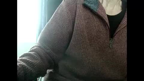 elfyonee online show from 12.17.24