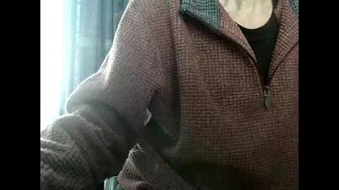 elfyonee online show from 12.21.24