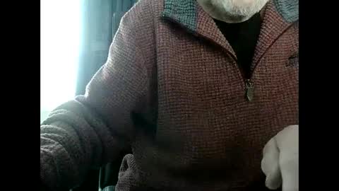 elfyonee online show from 12.29.24