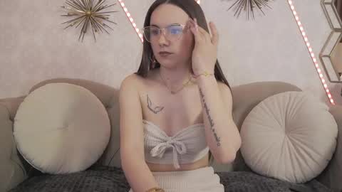 Snapshot of eliagrace chatting on 05.01.26 Elia online show from 05.01.26