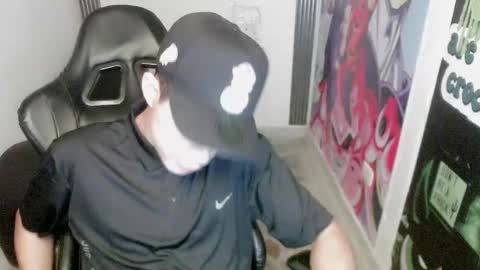 Snapshot of elii_797 chatting on 02.20.25 bby-santy online show from 02.20.25