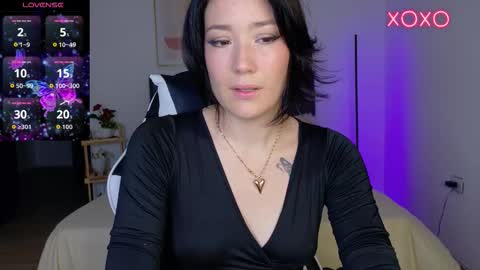 eliiih_ online show from 10.18.25