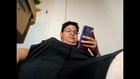 Snapshot of elimposstor chatting on 12.23.24 elimposstor online show from 12.23.24