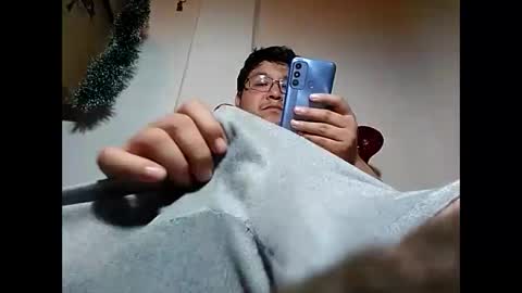 Snapshot of elimposstor chatting on 01.09.25 elimposstor online show from 01.09.25