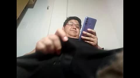 Snapshot of elimposstor chatting on 01.30.25 elimposstor online show from 01.30.25