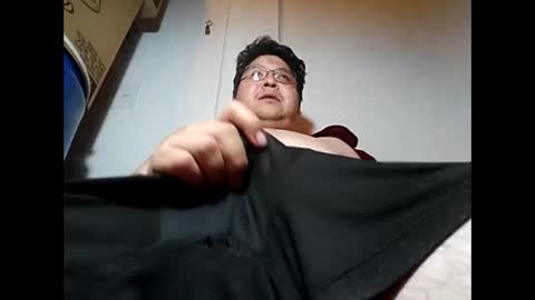 Snapshot of elimposstor chatting on 02.05.25 elimposstor online show from 02.05.25