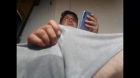 Snapshot of elimposstor chatting on 02.23.25 elimposstor online show from 02.23.25