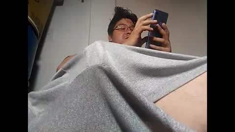 Snapshot of elimposstor chatting on 02.24.25 elimposstor online show from 02.24.25