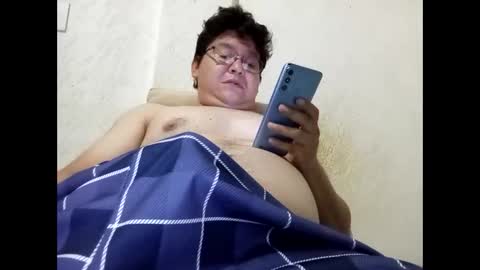 Snapshot of elimposstor chatting on 09.18.25 elimposstor online show from 09.18.25