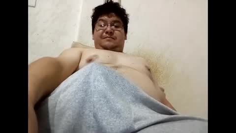 Snapshot of elimposstor chatting on 09.27.25 elimposstor online show from 09.27.25