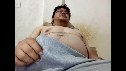 Snapshot of elimposstor chatting on 09.30.25 elimposstor online show from 09.30.25