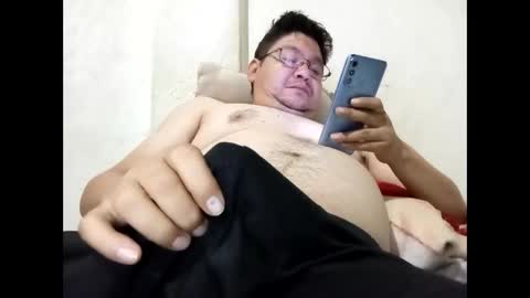 Snapshot of elimposstor chatting on 11.08.25 elimposstor online show from 11.08.25