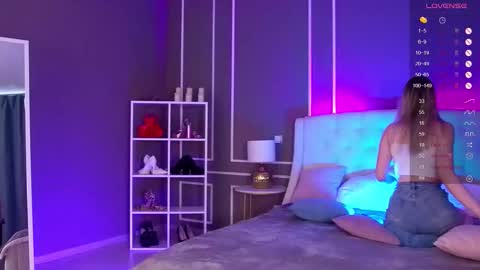 Elina online show from 09.24.25