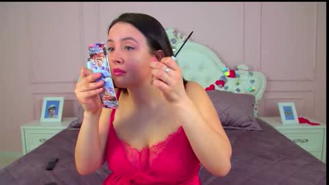 Snapshot of elinabellucci chatting on 03.14.26 ElinaBellucci online show from 03.14.26