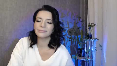 Snapshot of elinapretty chatting on 02.13.25 Elina online show from 02.13.25
