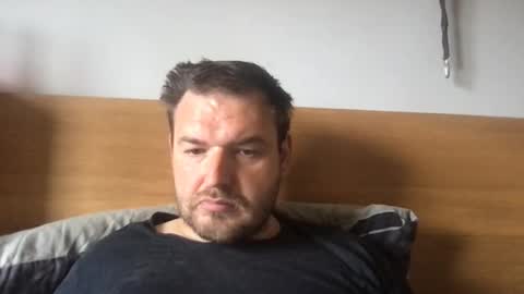 Snapshot of eliot26 chatting on 05.10.26 e26 online show from 05.10.26