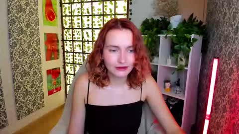 Snapshot of elis_cherry chatting on 09.13.25 Elis  online show from 09.13.25