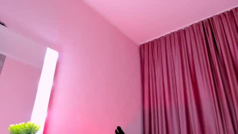 Elizabeth online show from 12.15.24