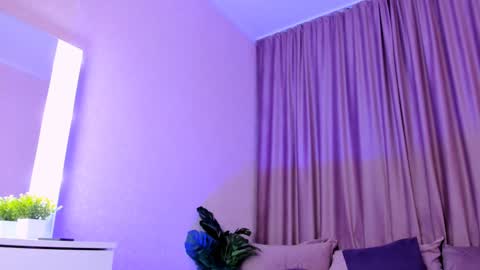 Elizabeth online show from 12.17.24