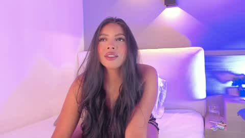 Snapshot of elisa_castrillon chatting on 05.21.26 Elisa online show from 05.21.26
