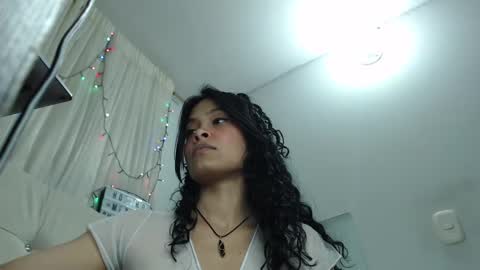 Snapshot of elisa_diaz_14 chatting on 12.26.24 Elisa Diaz online show from 12.26.24